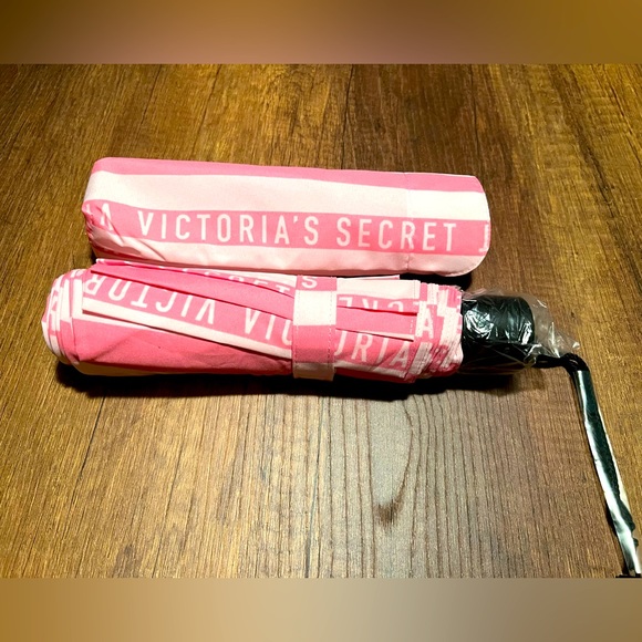 Victoria’s Secret Classic Striped Umbrella - Picture 2 of 3